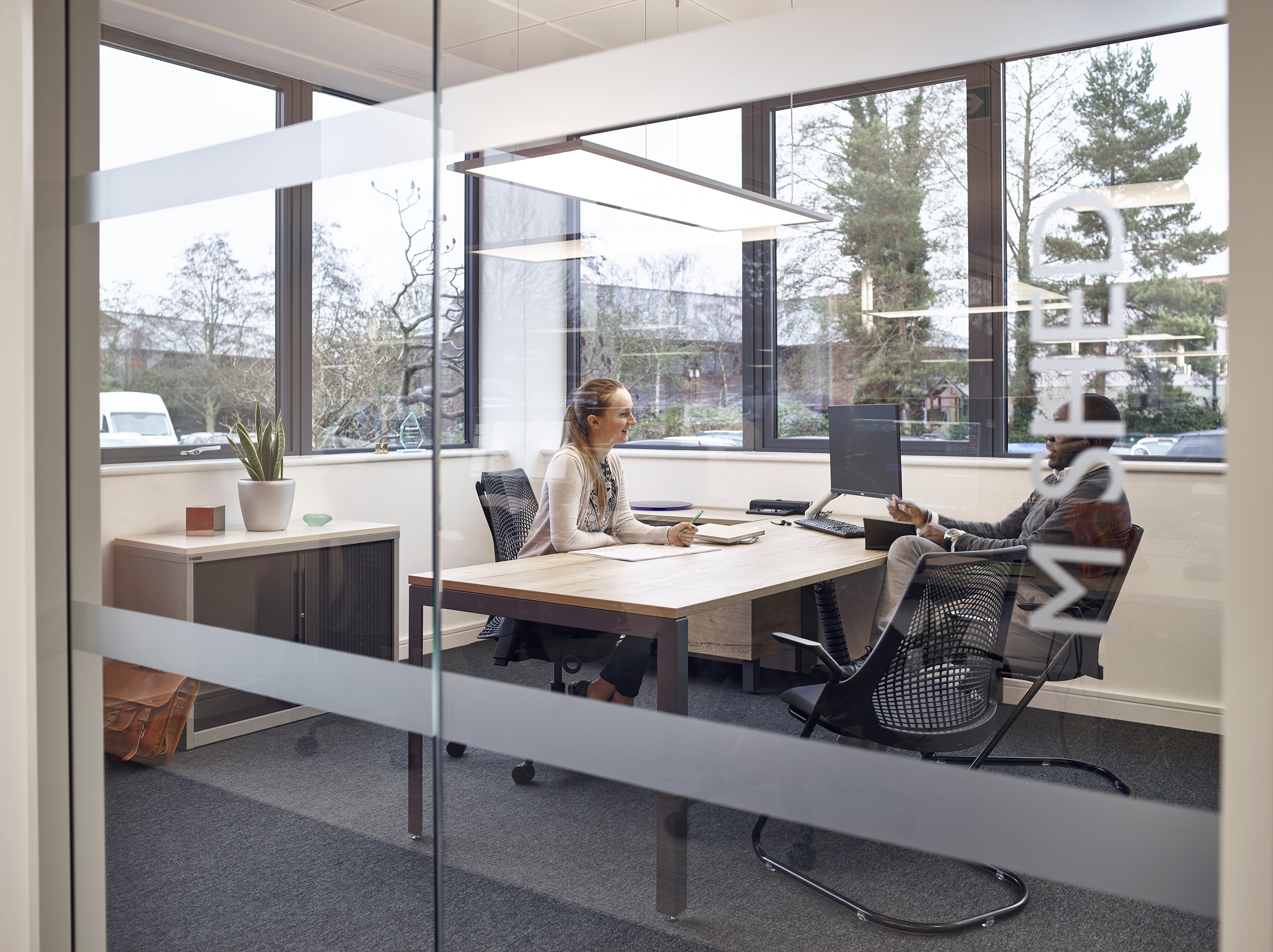 办公辅件|显示器支架|办公安博网页版|安博anbo（中国）安博网页版|Flo 台面显示屏支架